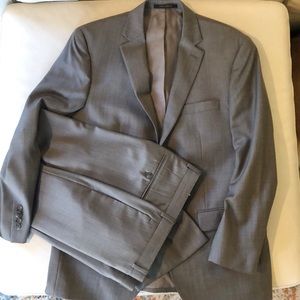 Tasso Elba suit